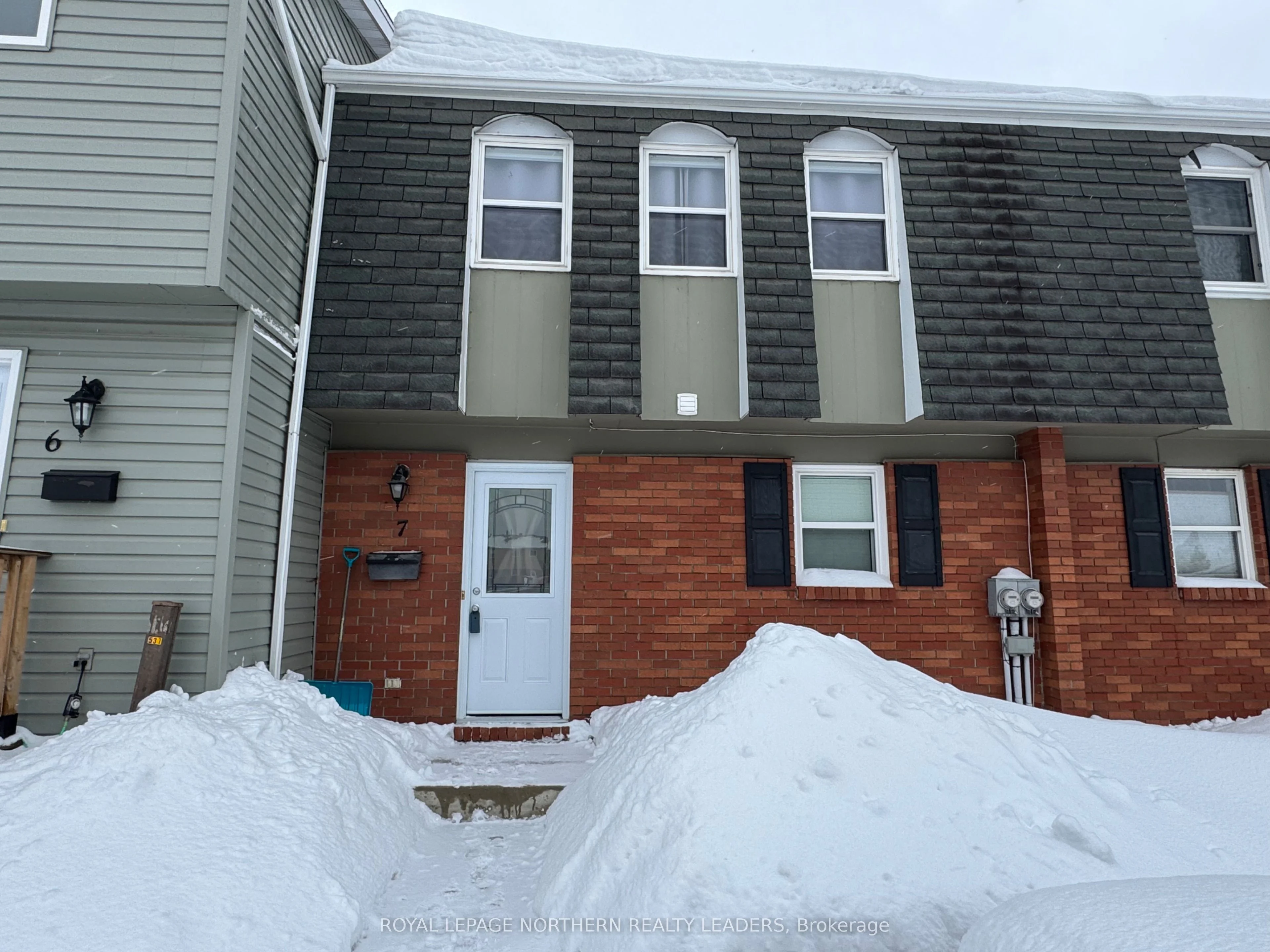 Condo Townhouse in Timmins