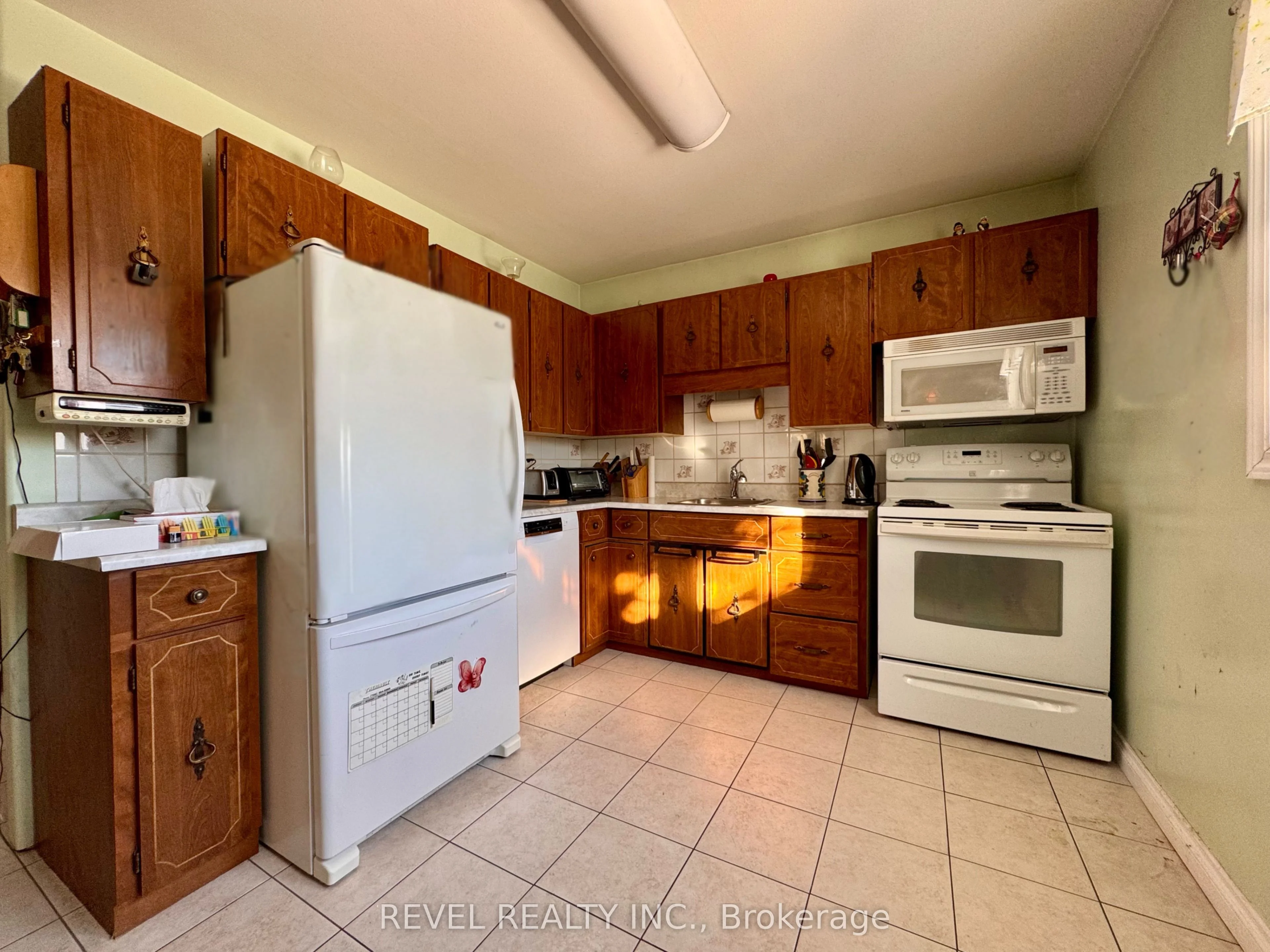 418 Pine Street N, Timmins, ON P4N 6L7