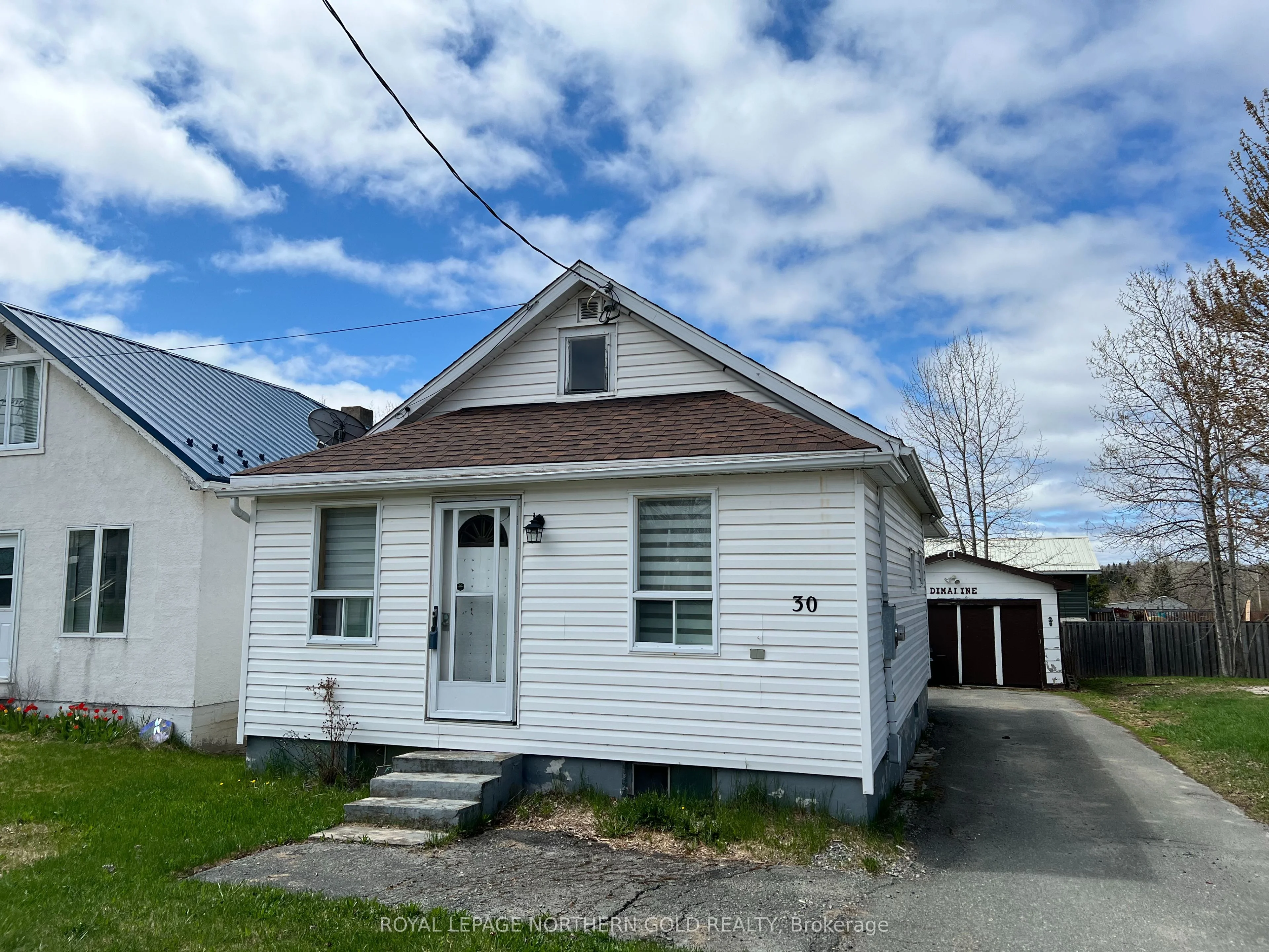 28 & 30 Commissioner Street, Kirkland Lake, ON P0K 1L0