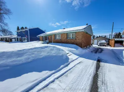 132 Picadilly Circle, Iroquois Falls, On P0k 1e0