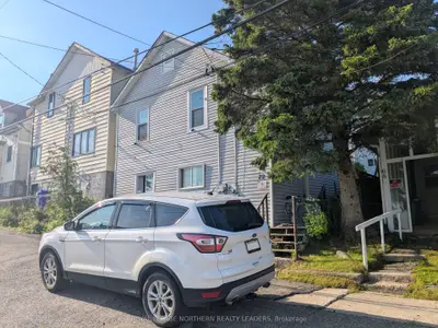 Triplex in Timmins