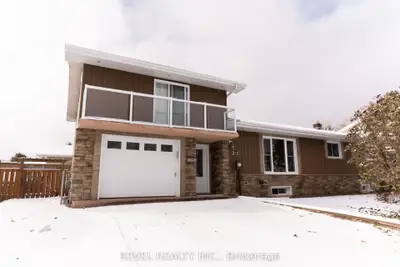 Detached in Timmins