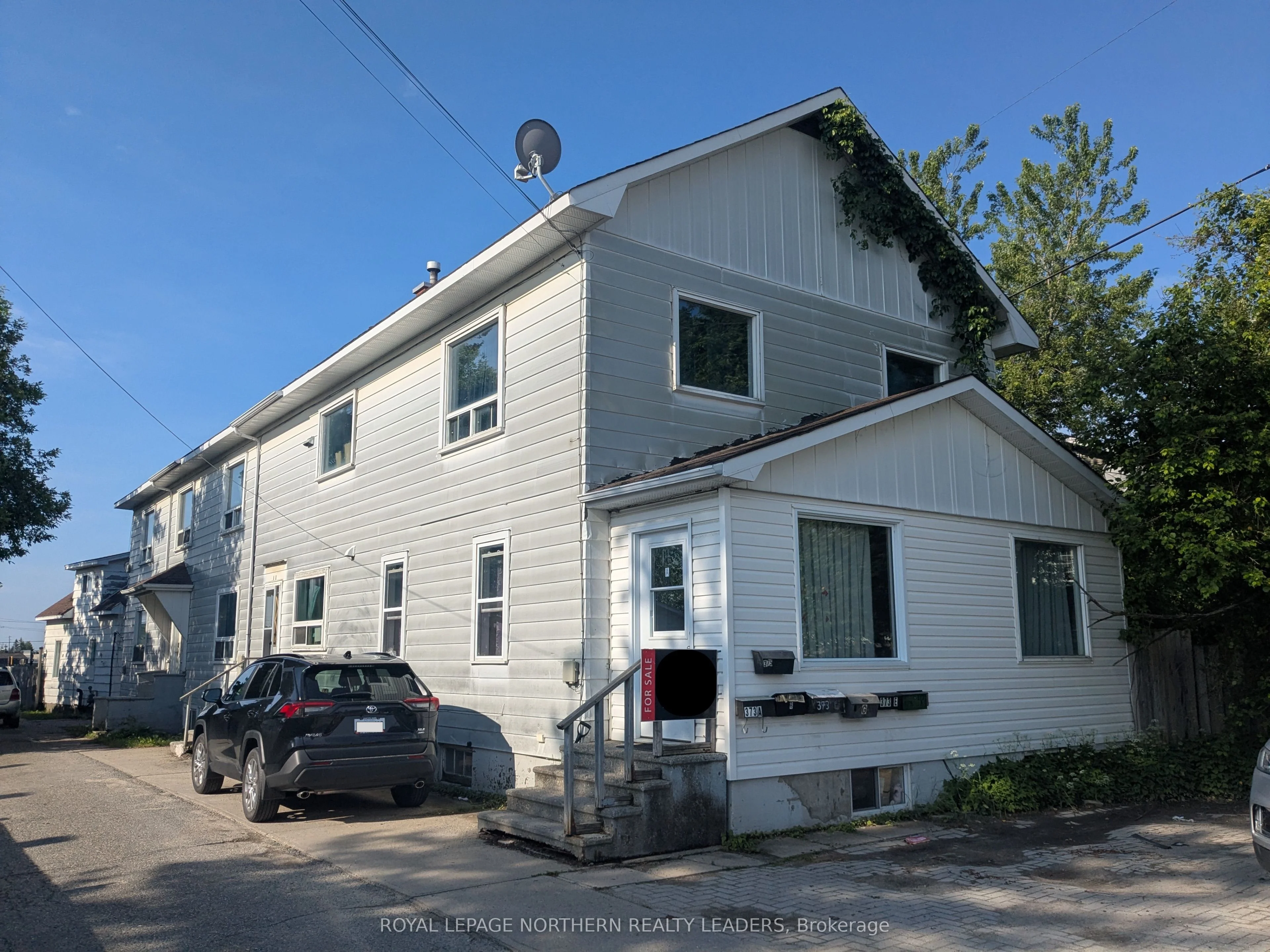373-375 James Avenue, Timmins, On P4n 5t1