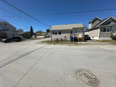 26a Allen Avenue, Kirkland Lake, On P2n 2c3