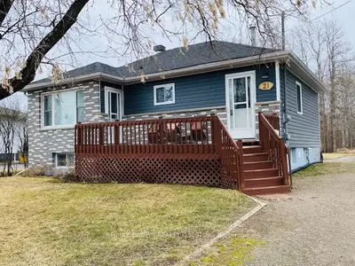 Detached in Kapuskasing
