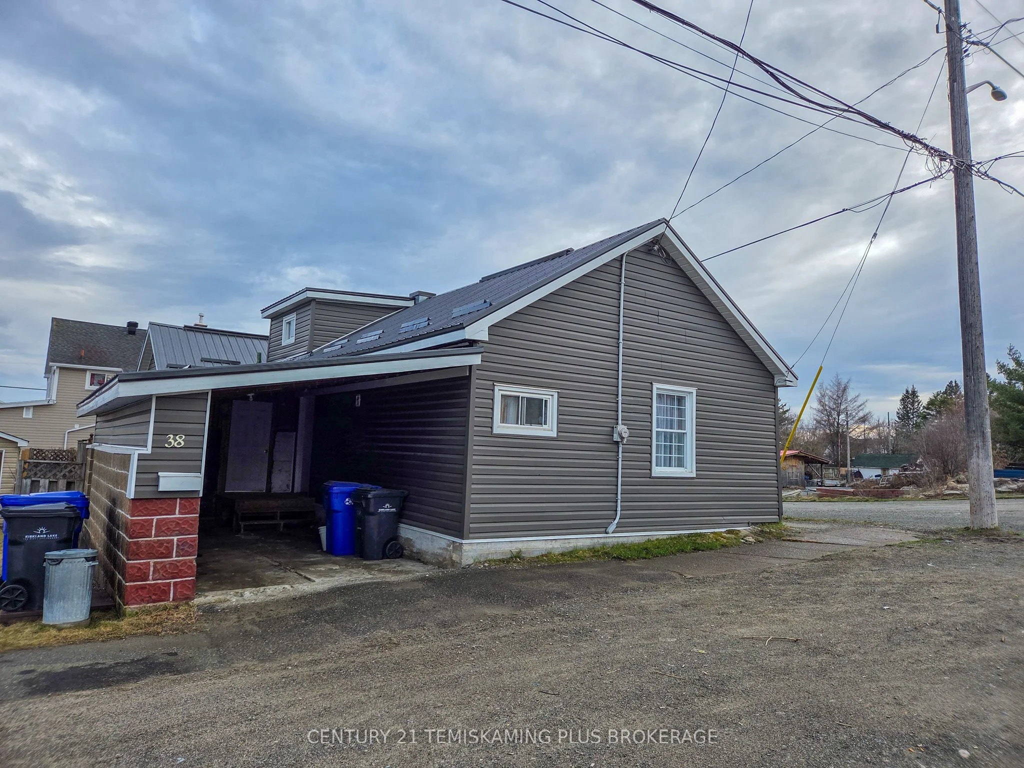 38 McCamus Avenue, Kirkland Lake, ON P2N 2J5