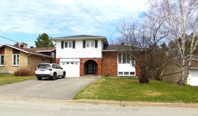 Detached in Kirkland Lake