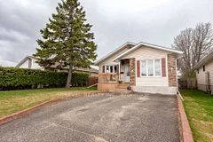 995 Jean Street, Timmins, On P4p 1a8