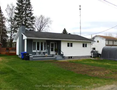 Detached in Kirkland Lake