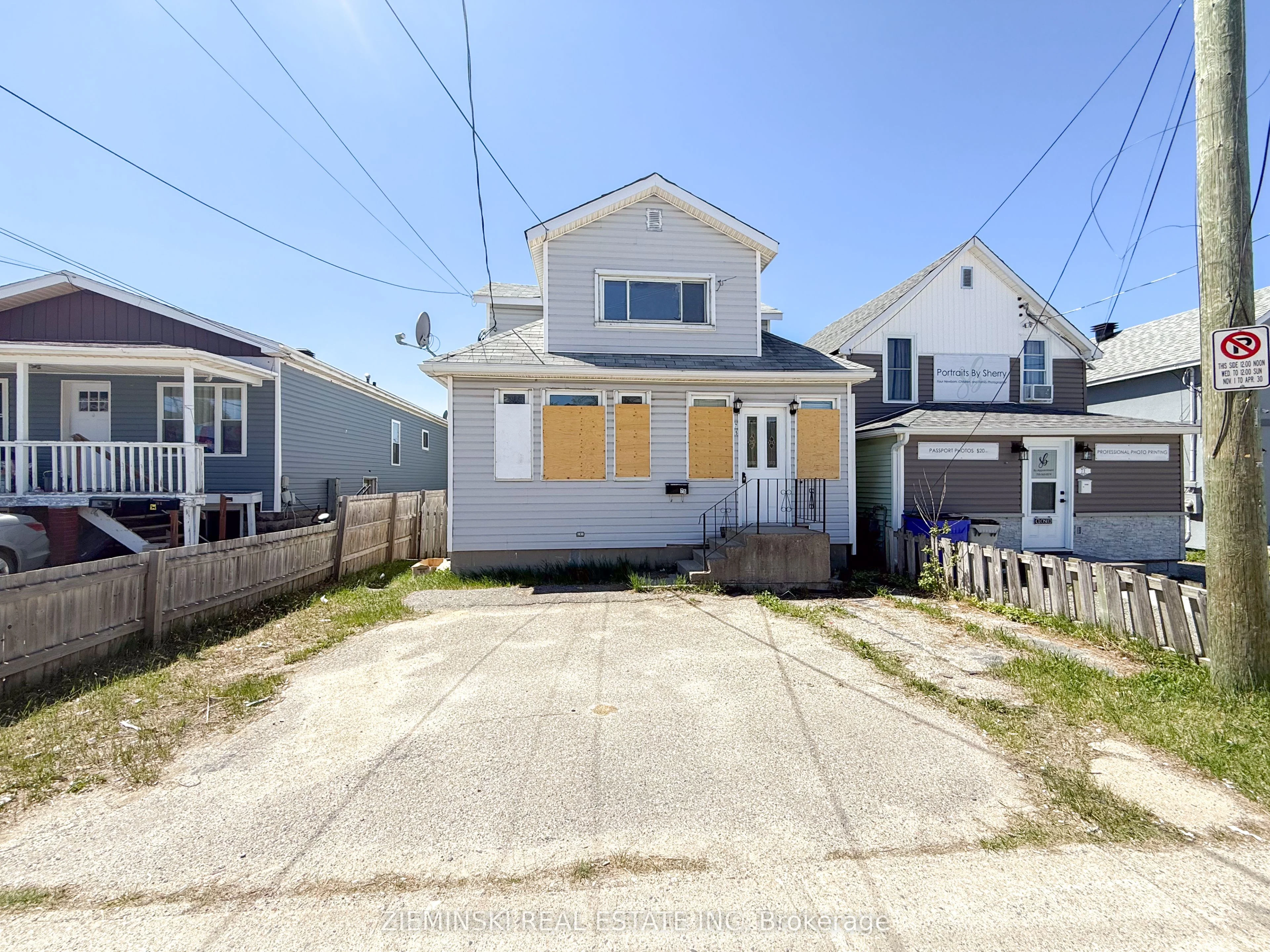 75 Elm Street S, Timmins, ON P4N 1W5