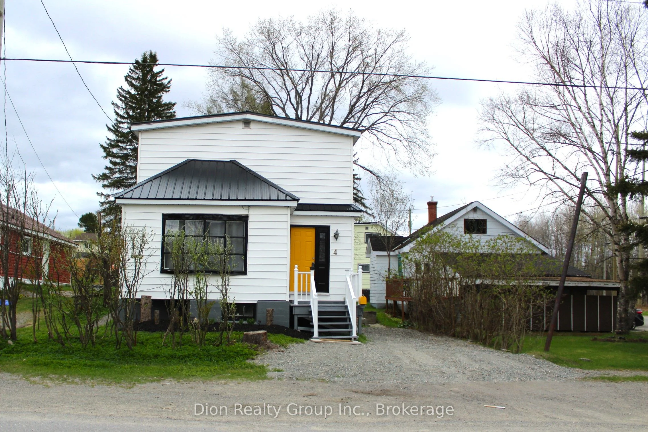 4 Brown Avenue, Kirkland Lake, On P2n 1l2