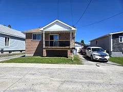 360 Commercial Avenue, Timmins, On P4n 2x9