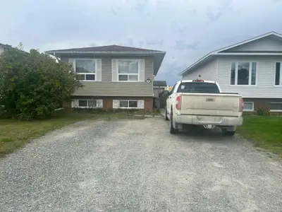Detached in Timmins