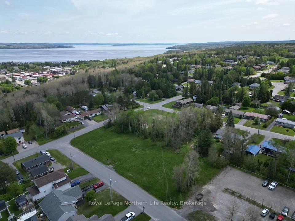 540 McCamus Avenue, Temiskaming Shores, ON P0J 1P0