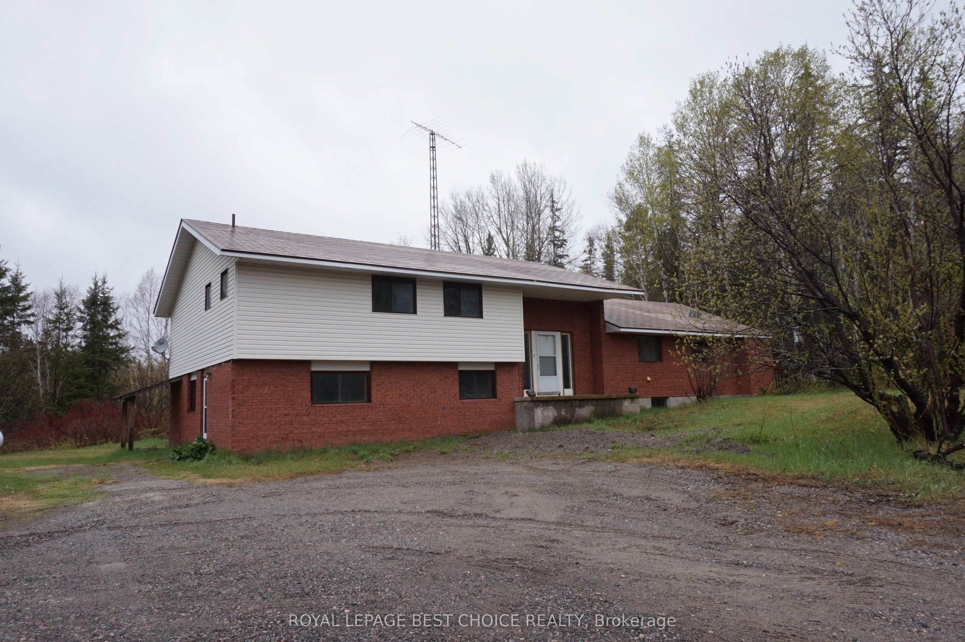 994328 Hwy 11 N, Coleman, ON P0J 1C0