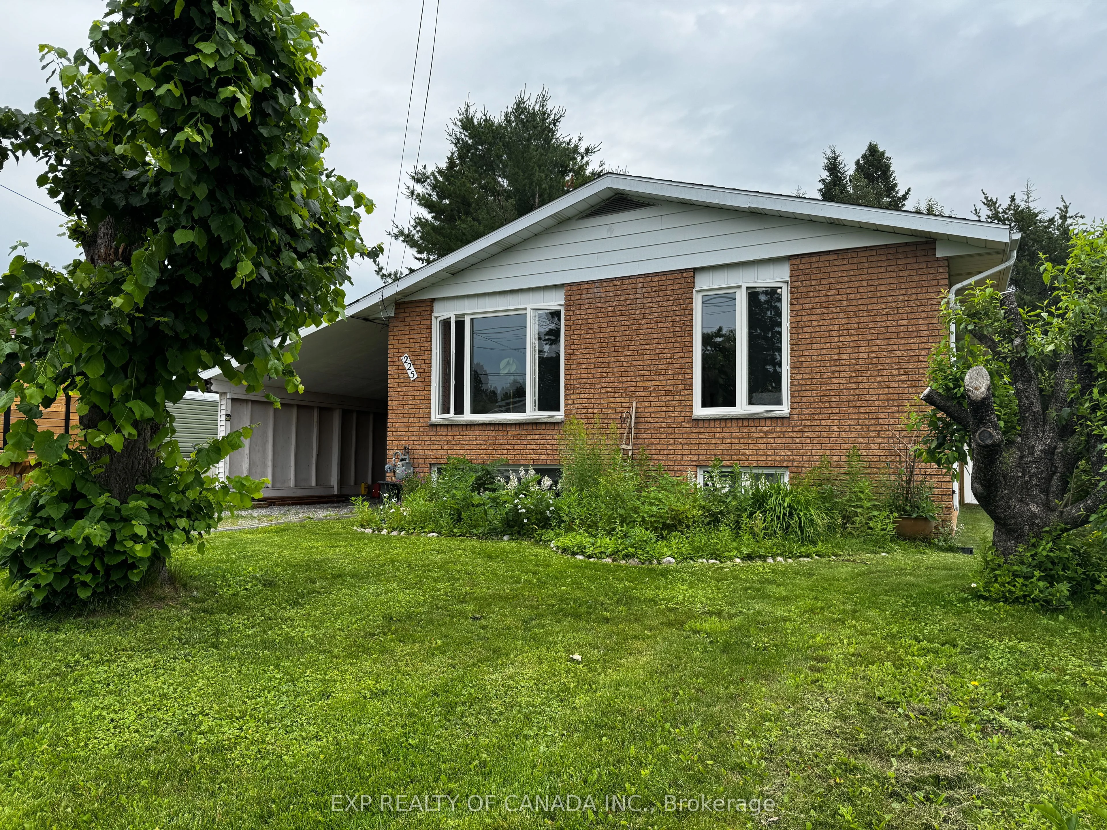 225 Rekela Street, Timmins, On P0n 1c0