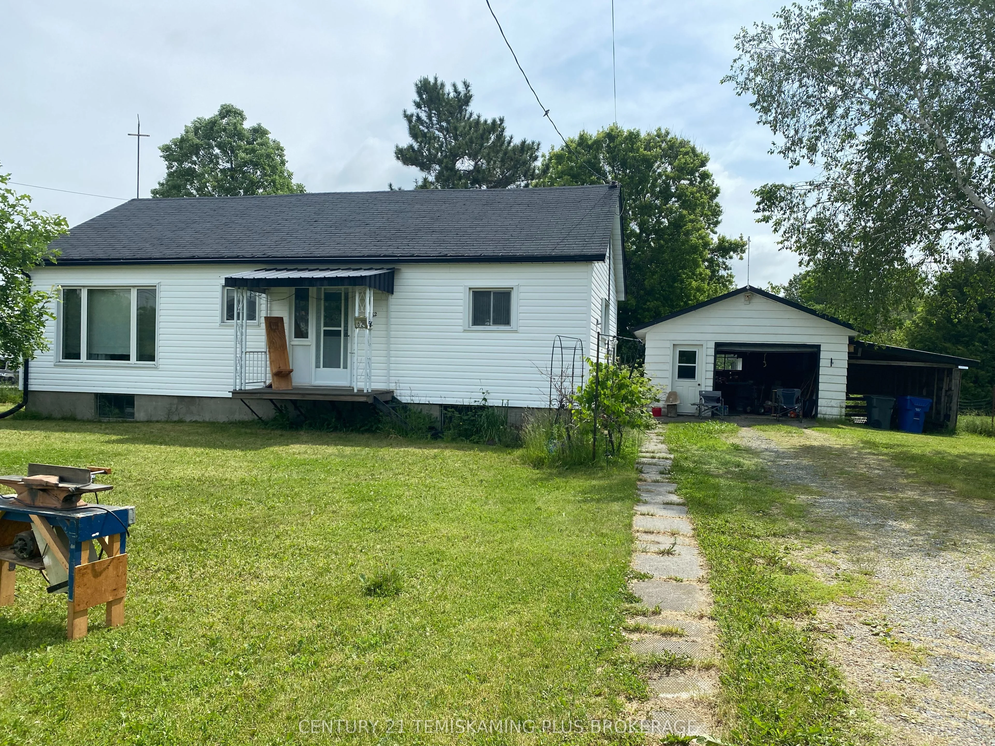 62 Maple Street S, Temiskaming Shores, ON P0J 1R0