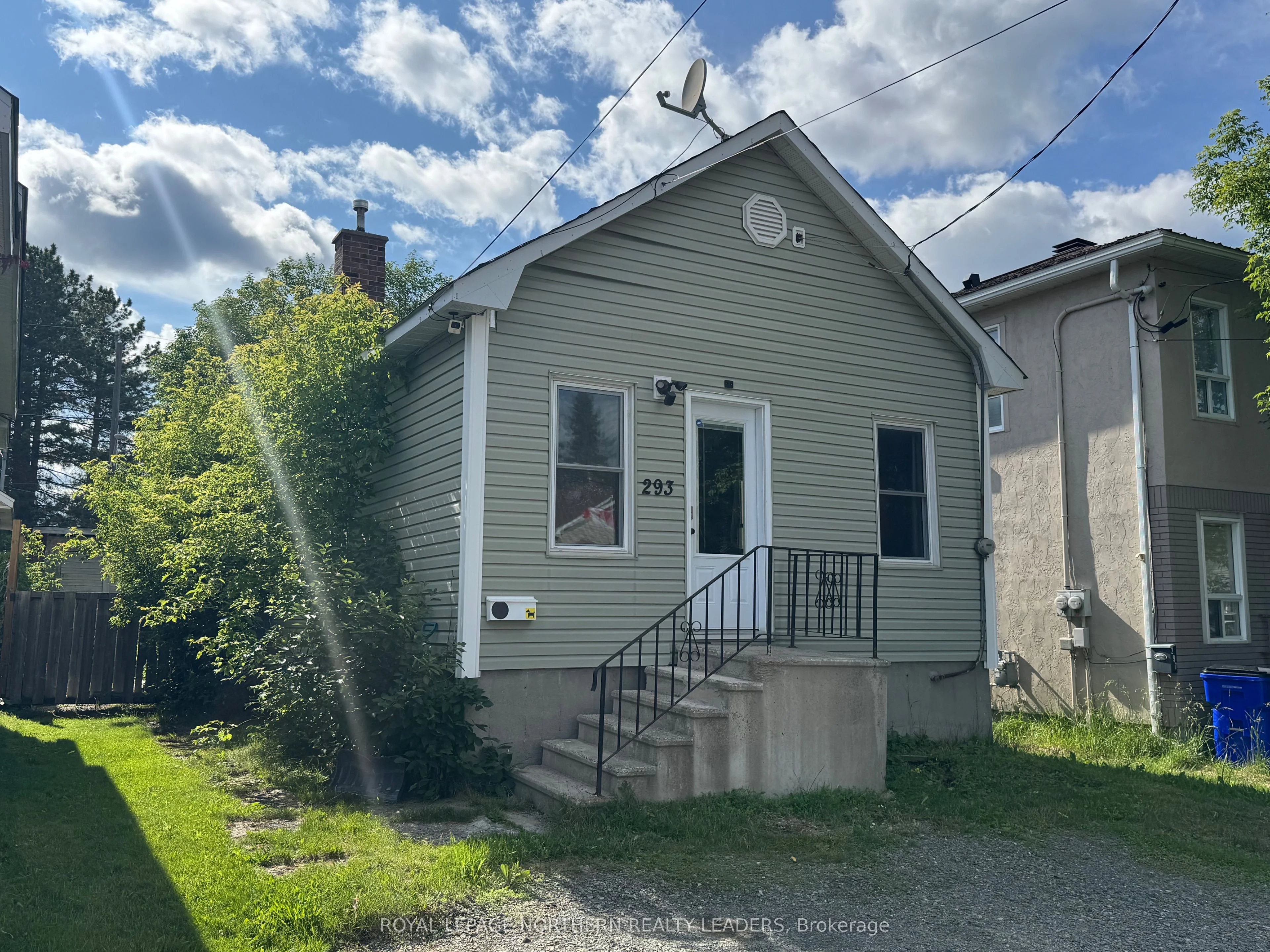 293 Elm Street N, Timmins, ON P4N 6B1