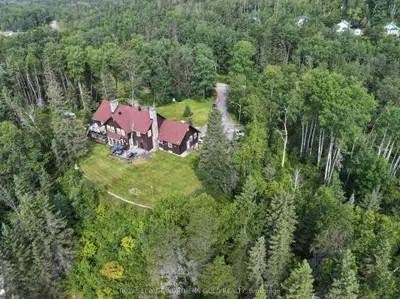 Detached in Kirkland Lake