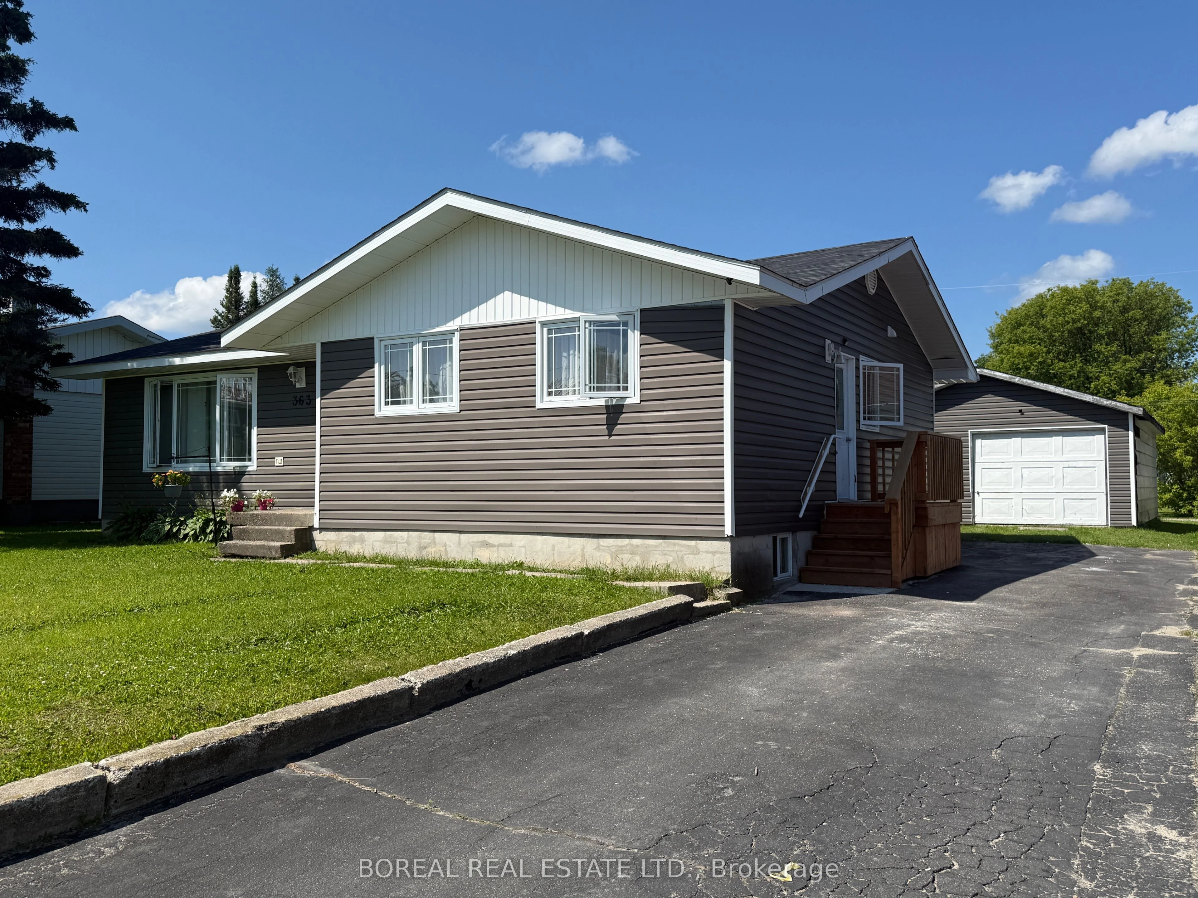 363 Fourteenth Avenue, Cochrane, ON P0L 1C0
