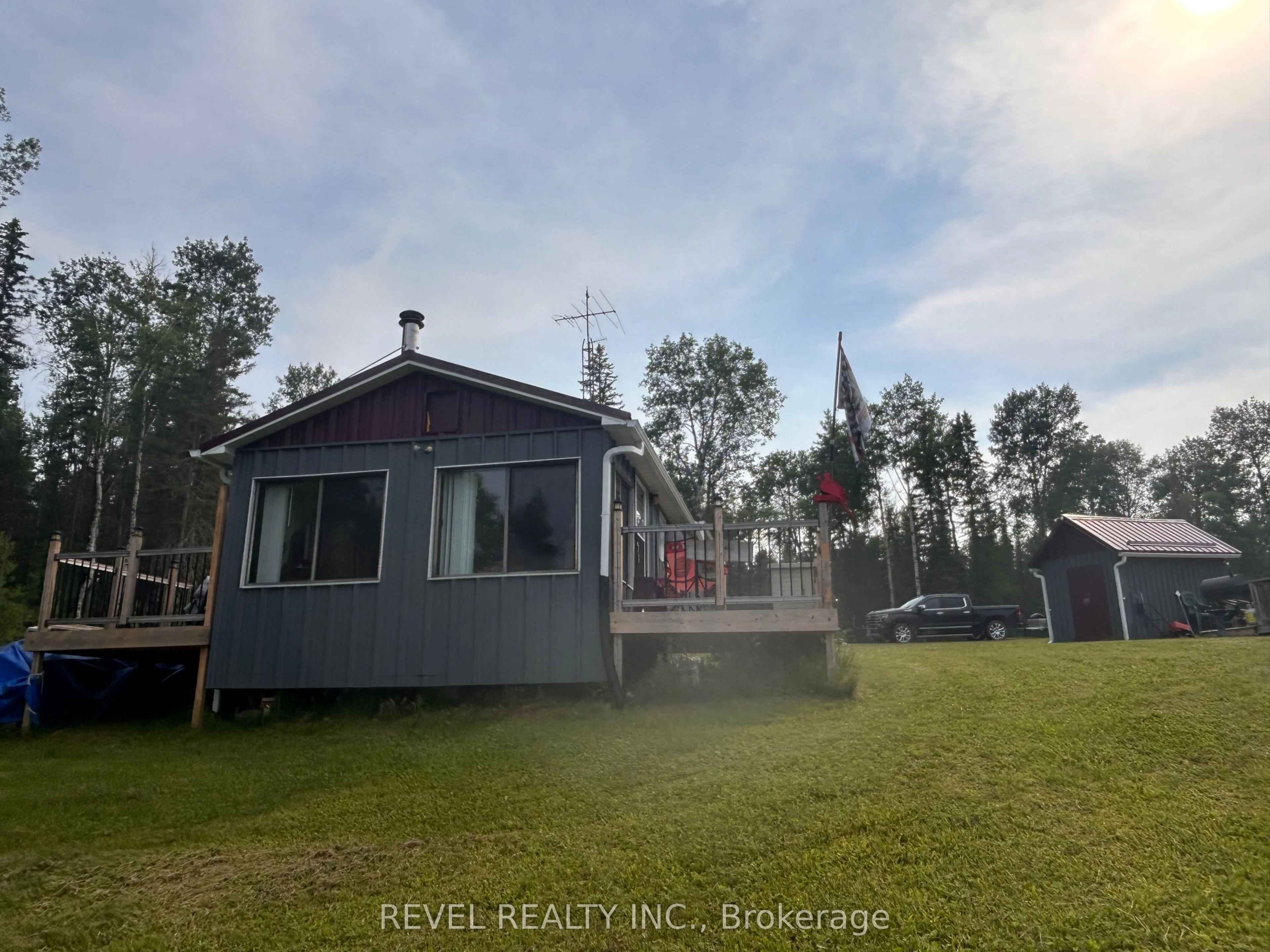 625 Bentley Lake Road, Cochrane, ON P0L 1C0