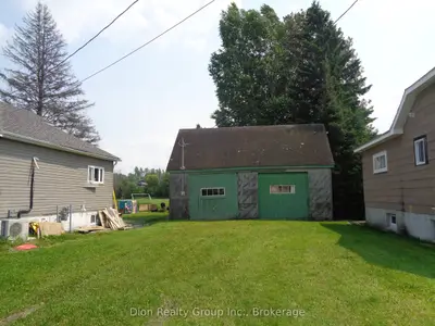 Detached in Kirkland Lake