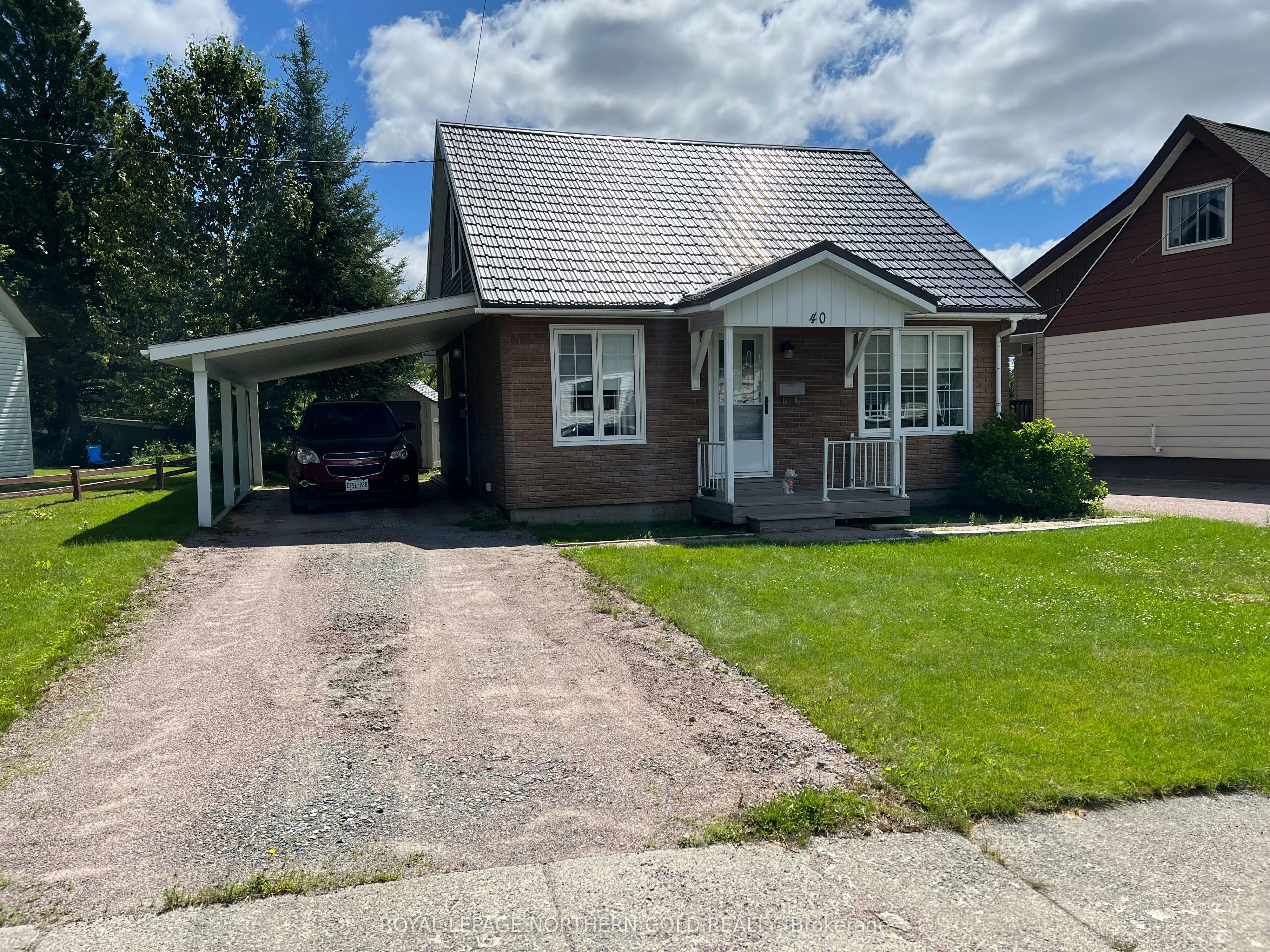 40 Algonquin Avenue, Kirkland Lake, ON P2N 1C2