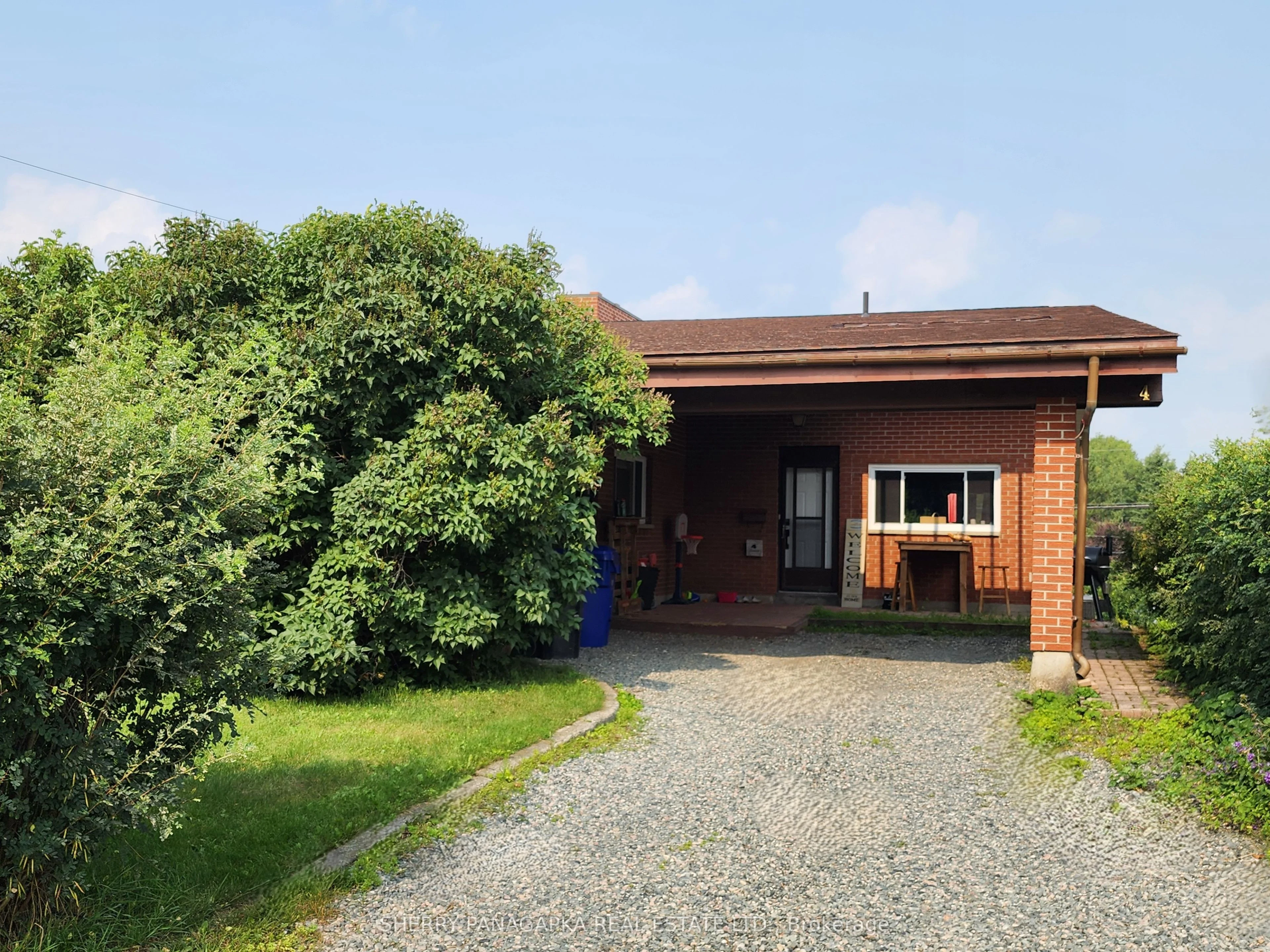 4 Summit Avenue, Kirkland Lake, ON P2N 1M5