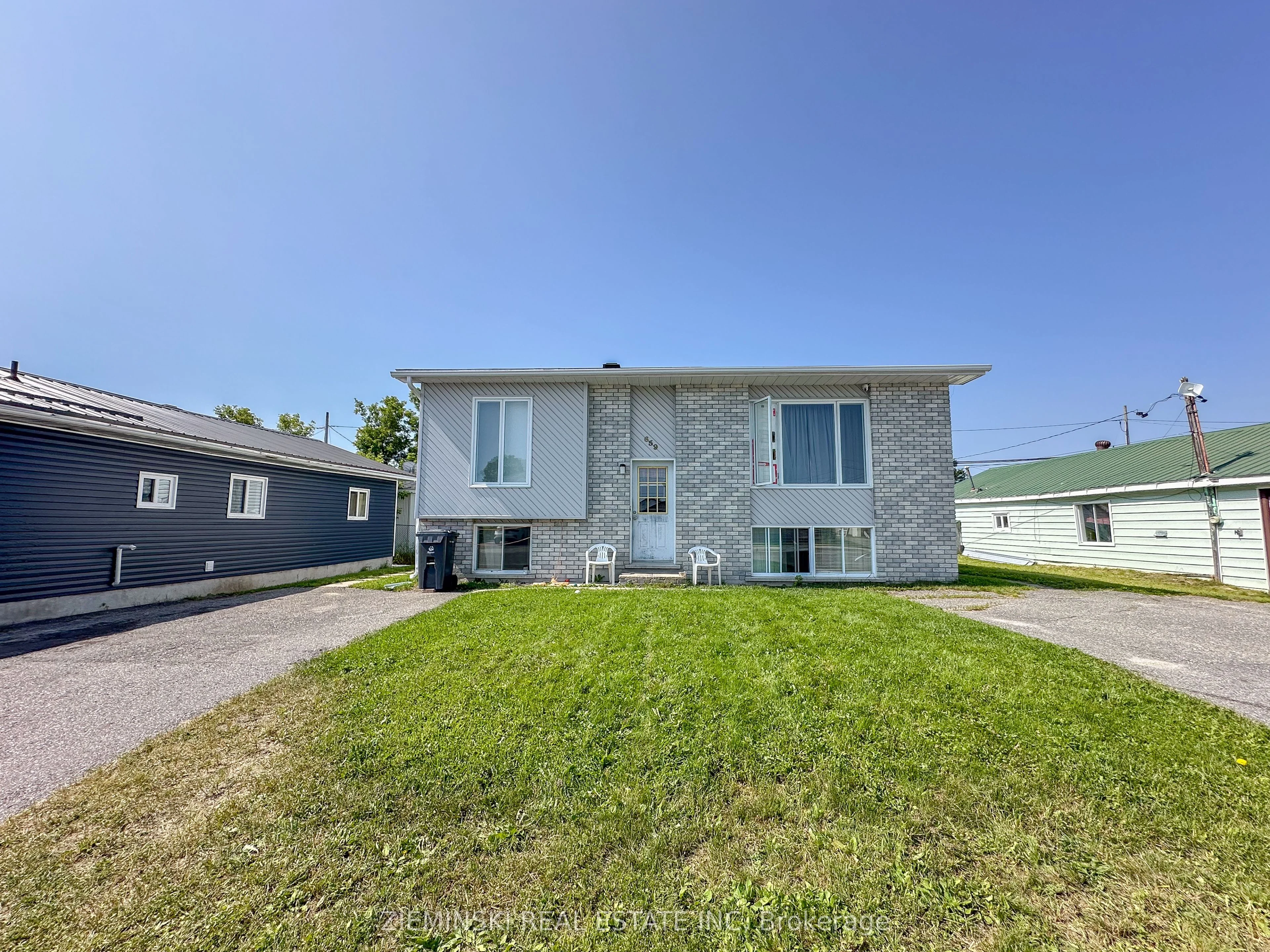 659 Victoria Road, Iroquois Falls, ON P0K 1E0