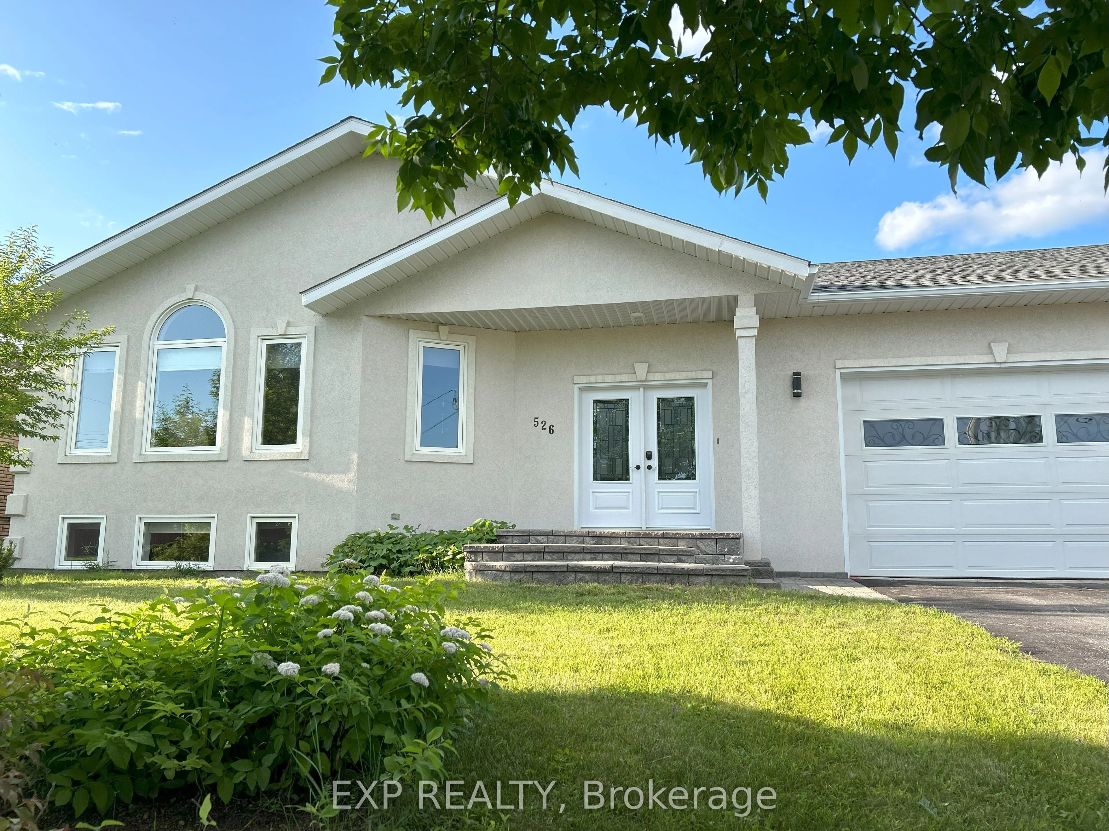 526 Veilleux Street, Hearst, ON P0L 1N0