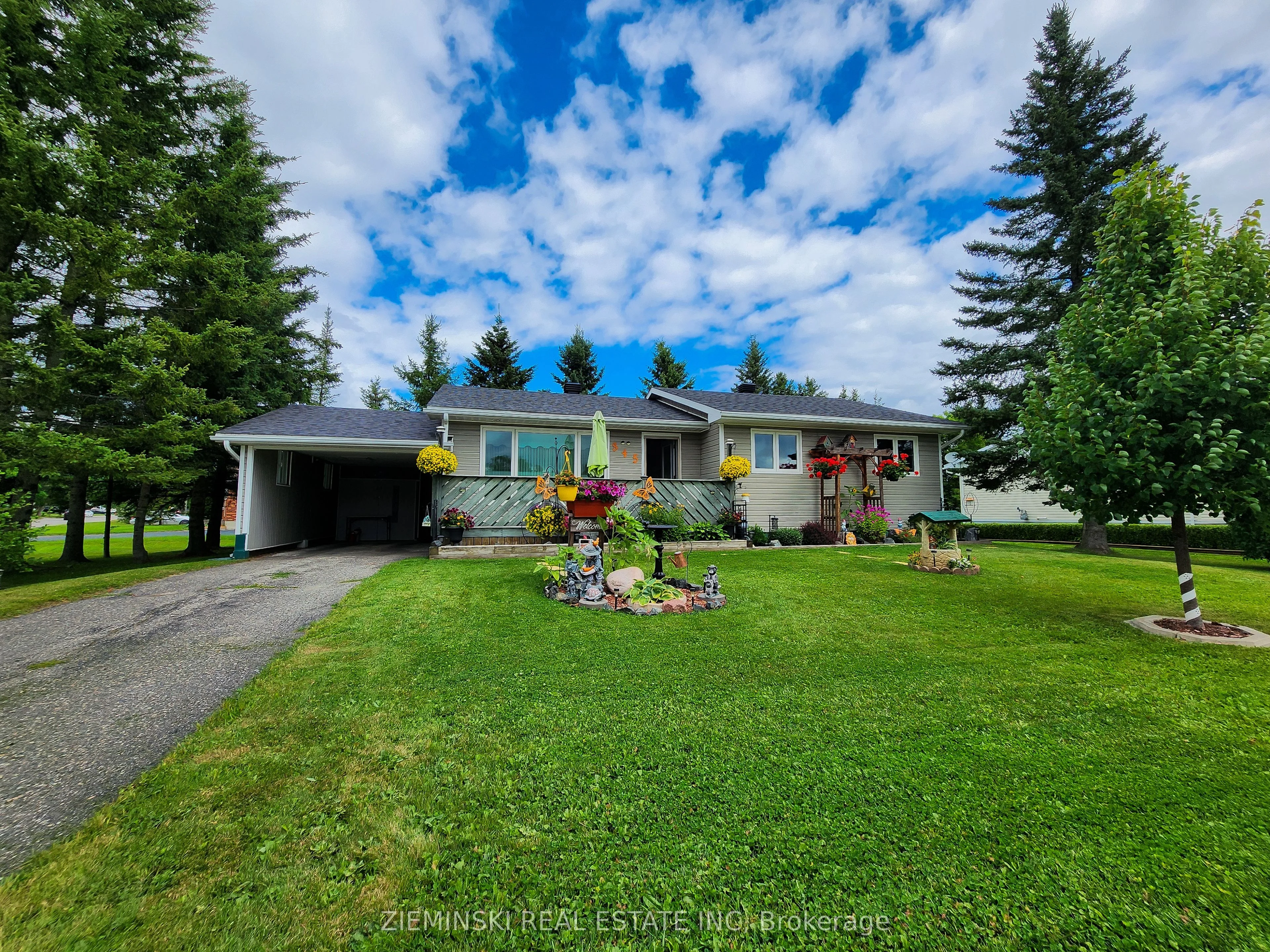 345 Nosov Drive, Iroquois Falls, ON P0K 1G0
