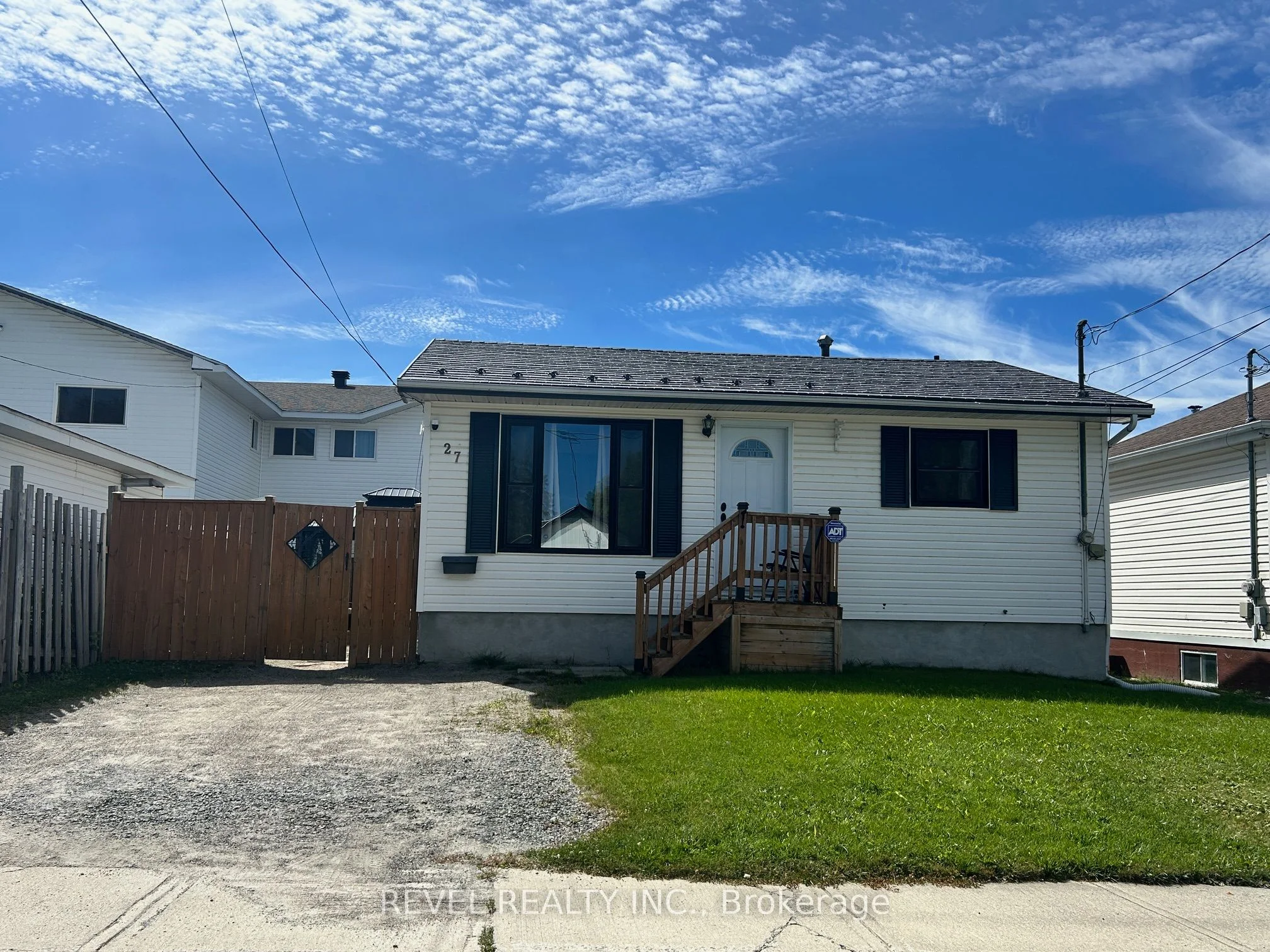 27 Floral Avenue, Timmins, ON P4N 4H4