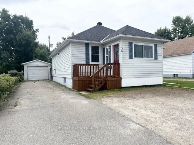 38 Egerton Street, Kapuskasing, ON P5N 1J3