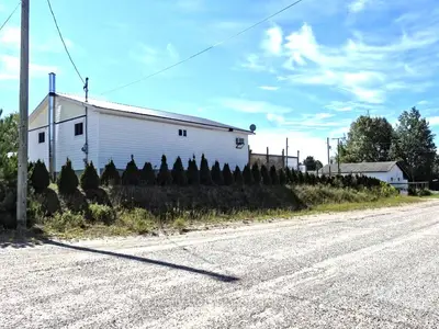 Detached in Sudbury Remote Area