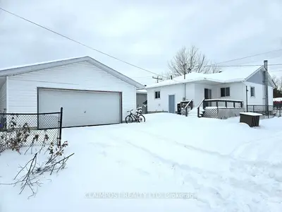 Detached in Sudbury Remote Area