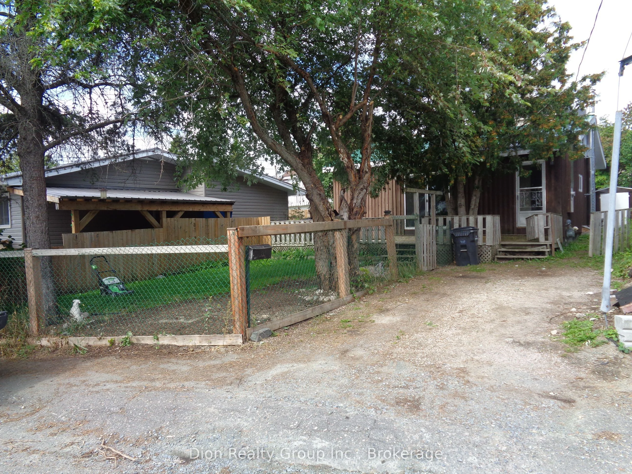 20 Dixon Avenue, Kirkland Lake, On P2n 1w4