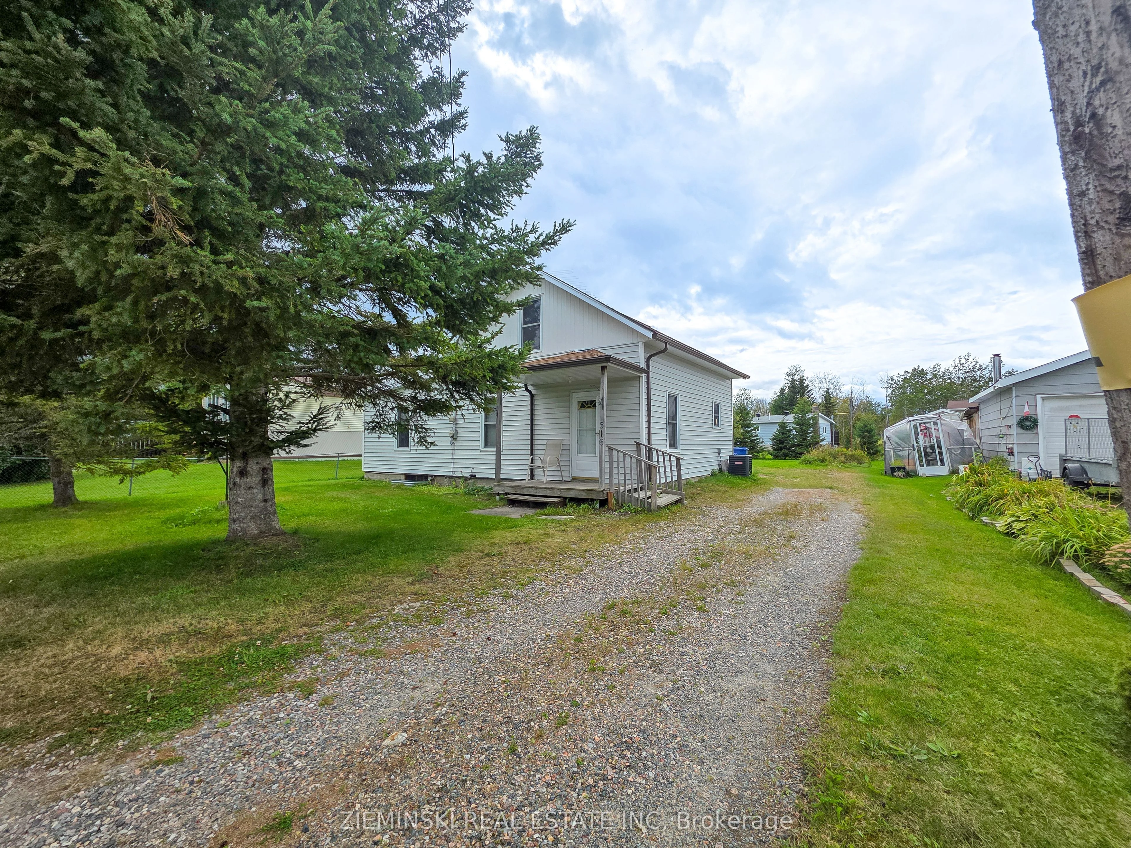 516 Principale St (val Gagne) , Black River-Matheson, ON P0K 1W0