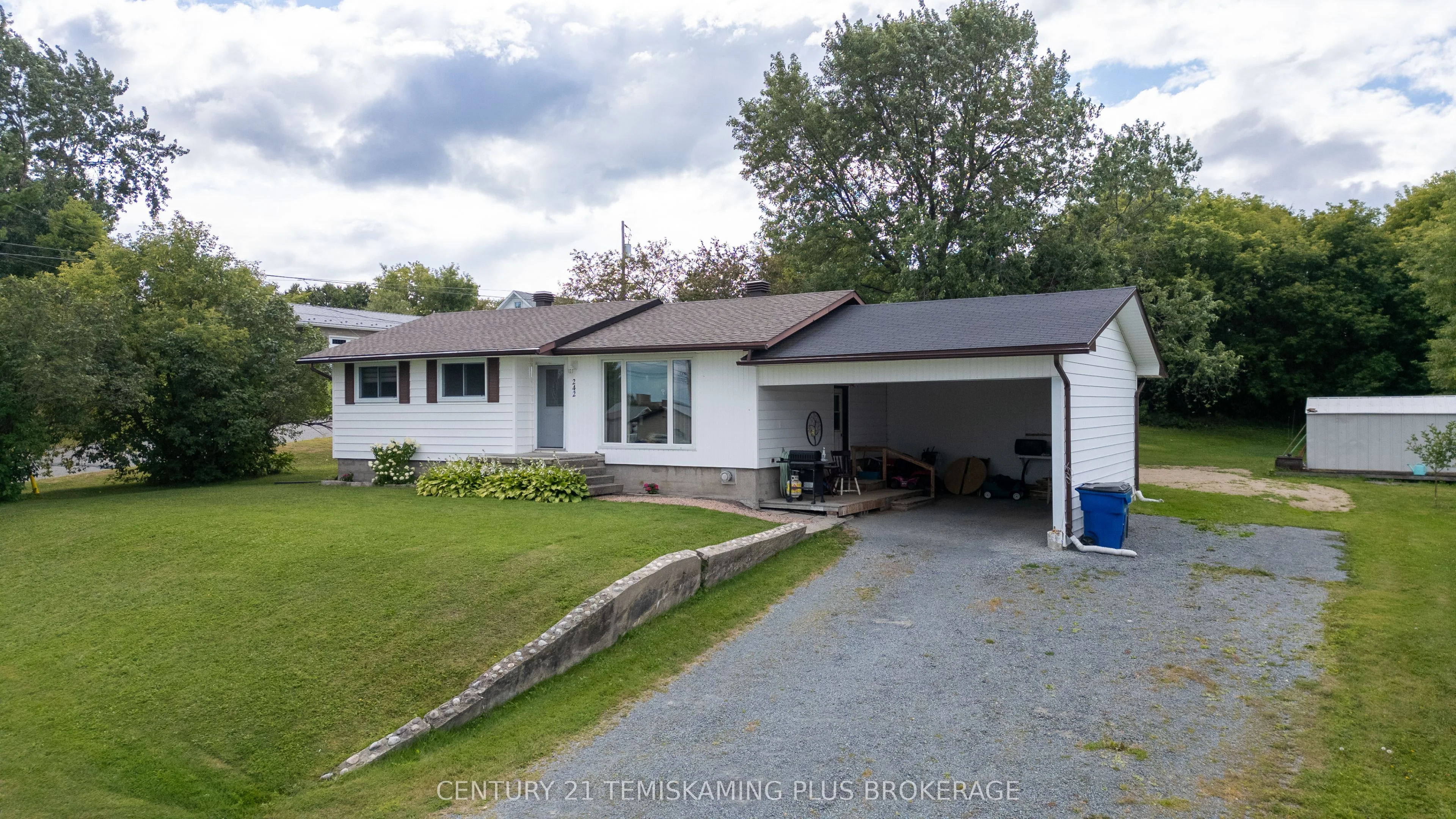 242 Bruce Street, Temiskaming Shores, On P0j 1k0