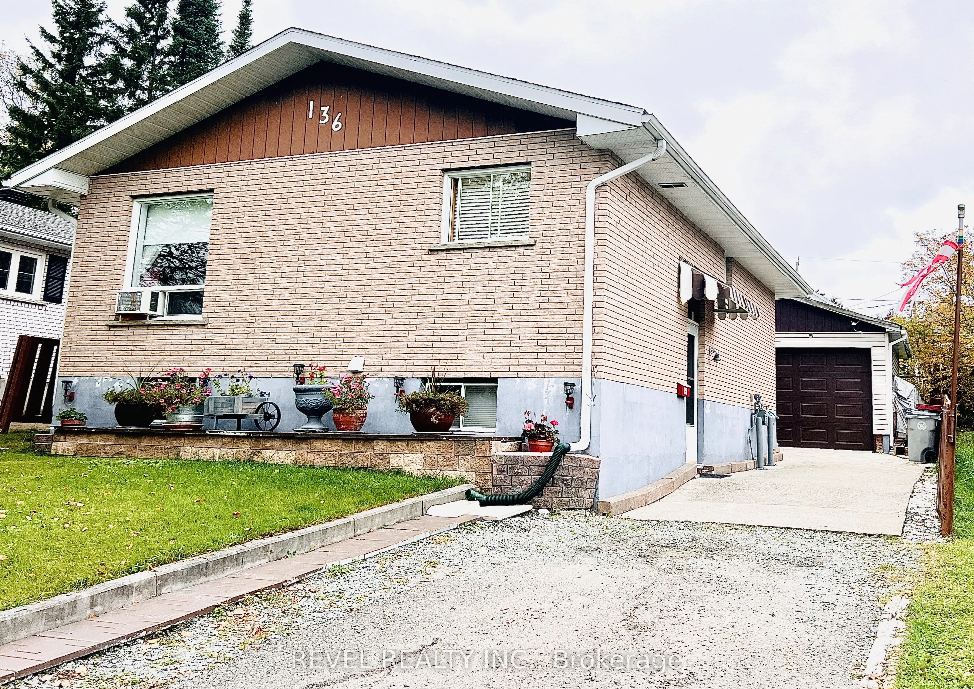 136 Allan Street, Timmins, ON P0N 1H0