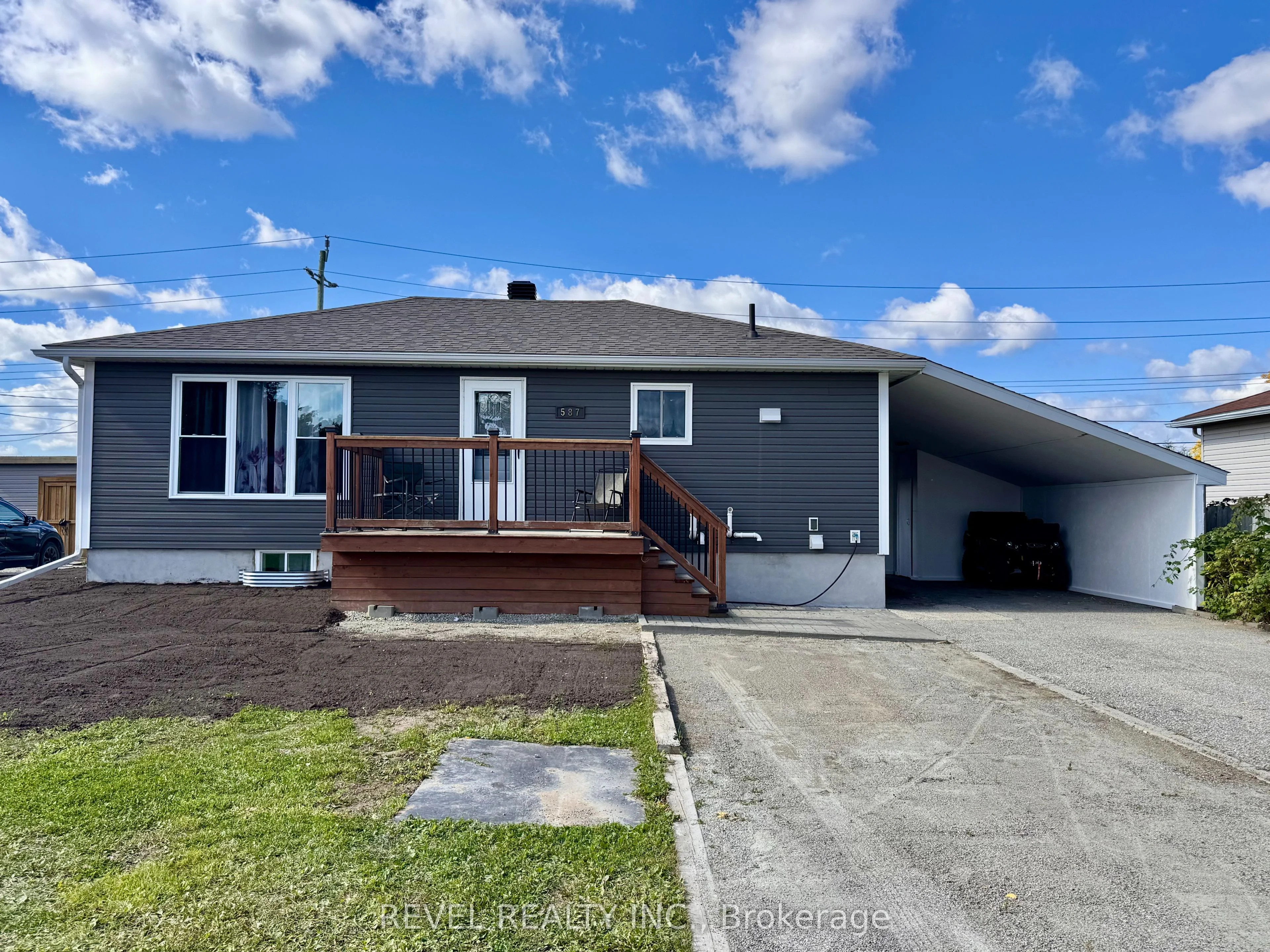 587 University Street, Timmins, On P4n 5j4