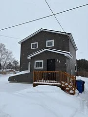 96 Queen Street, Temiskaming Shores, On P0j 1r0