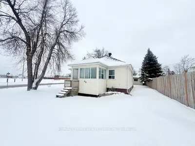 60 Egerton Street, Kapuskasing, On P5n 1j4