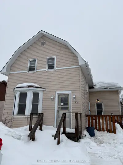 104 Fourteenth Avenue, Cochrane, ON P0L 1C0
