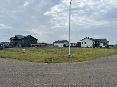 31 Jules Gravel Crescent, Armstrong, On P0j 1e0