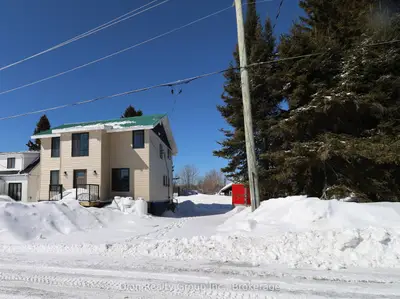 76 Commissioner Street, Kirkland Lake, On P0k 1l0