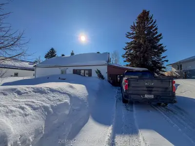 963 Victoria Road, Iroquois Falls, On P0k 1g0