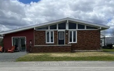 Detached in Smooth Rock Falls