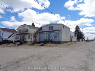 37 Mckelvie Avenue, Kirkland Lake, On P2n 2k3