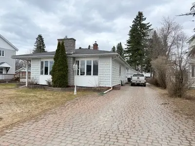 72 Dominion Avenue, Kapuskasing, On P5n 1p4