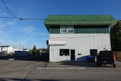 1034 Power Avenue, Timmins, On P4n 3y7